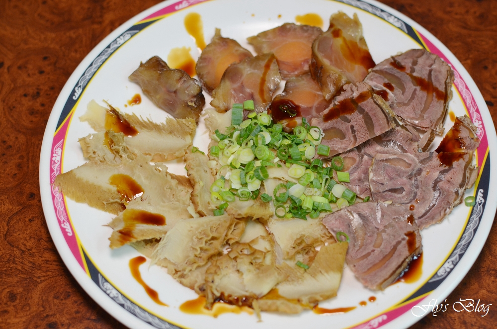 蘆洲宜蘭阿規牛肉麵，超豪邁的半筋半肉、與眾不同的湯頭，充滿人情味的麵店 @我眼睛所看見的世界（Fly&#039;s Blog）