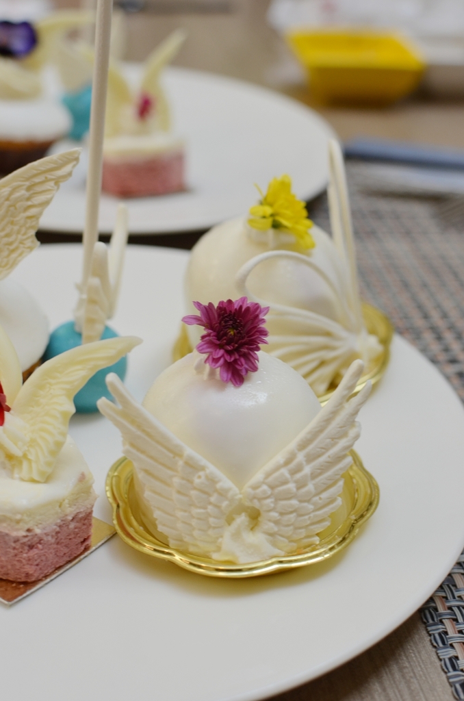 王朝大酒店吃到飽，螃蟹吃免驚、天使蛋糕太美了！ @我眼睛所看見的世界（Fly&#039;s Blog）