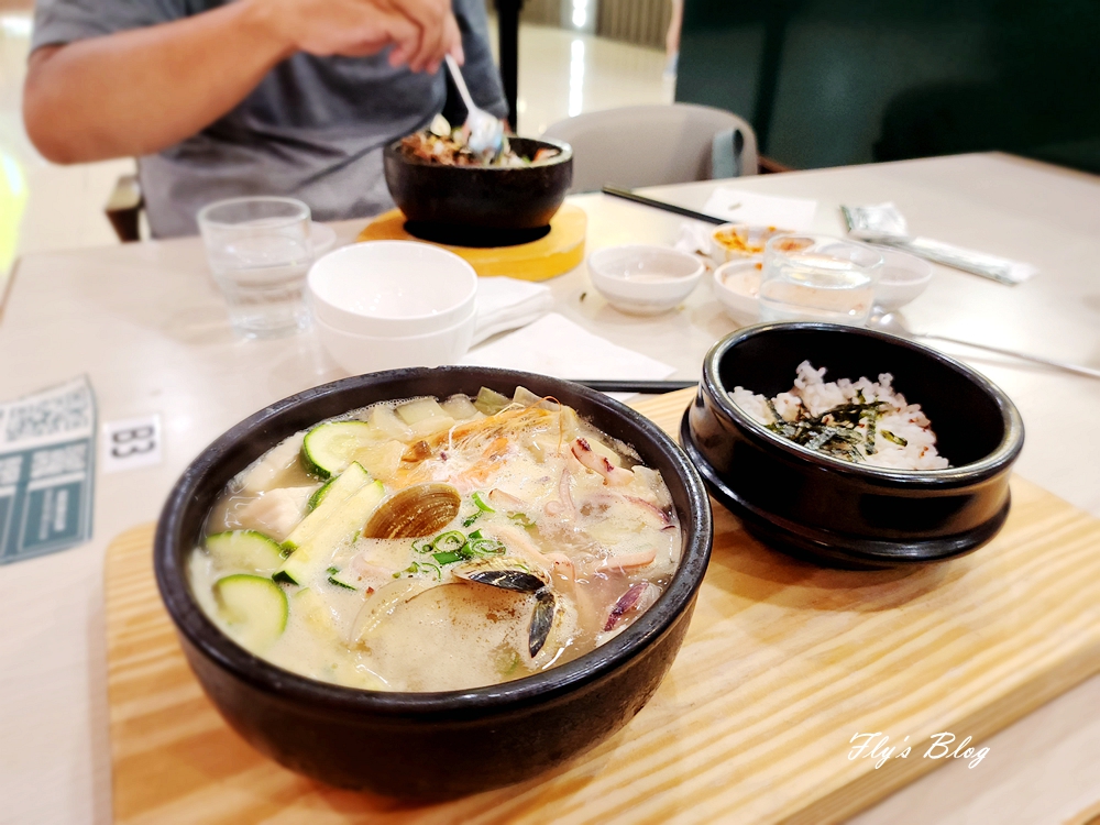 韓虎嘯Tigeroar Express韓式料理專門店，小菜自取吃到飽 @我眼睛所看見的世界（Fly&#039;s Blog）