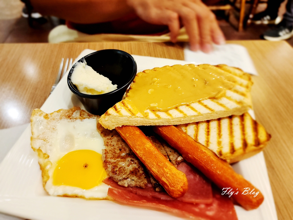 食日早午餐，酥香的蛋餅最受歡迎 @我眼睛所看見的世界（Fly's Blog）