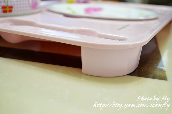 夾緊妹的新餐具，粉紅色的淘氣狗 @我眼睛所看見的世界（Fly&#039;s Blog）