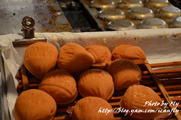 台南武聖夜市，老牌雞蛋糕，奶油爆漿！ @我眼睛所看見的世界（Fly&#039;s Blog）