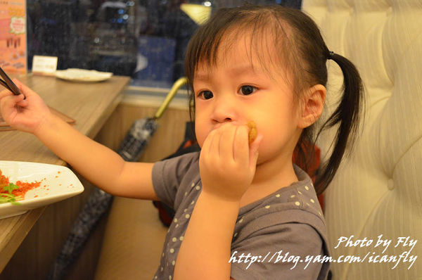 新港茶餐廳，大推晶瑩豆苗餃，好好味唷！（約訪） @我眼睛所看見的世界（Fly&#039;s Blog）
