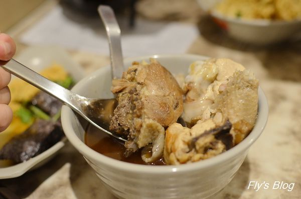 金佳阿圖麻油雞，天冷吃一碗很舒服！（遼寧夜市） @我眼睛所看見的世界（Fly&#039;s Blog）