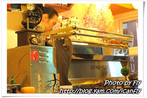 【就是愛吃】RUFOUS 咖啡之 TaipeiWalker 與蘭姆冰淇淋拿鐵《台北大安區》 @我眼睛所看見的世界（Fly&#039;s Blog）