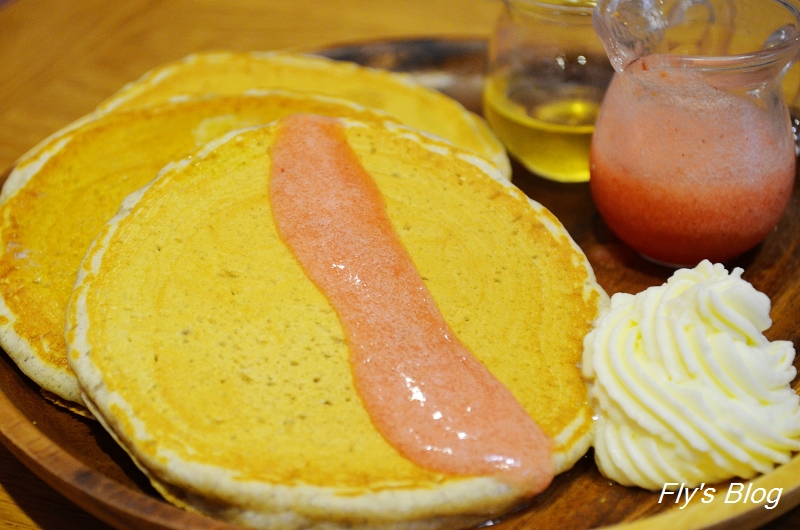 九州鬆餅咖啡Kyushu Pancake(九州パンケーキ），女孩們，衝啊!!!!!!!!! @我眼睛所看見的世界（Fly&#039;s Blog）
