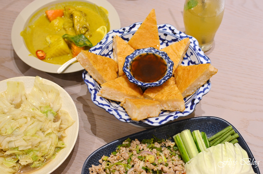饗泰多 Siam More 泰式風格餐廳，超厚的月亮蝦餅、超飽的套餐，份量與口味都讓人滿意 @我眼睛所看見的世界（Fly&#039;s Blog）