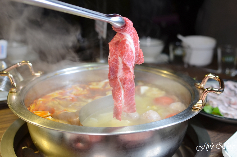 最牛溫體牛肉火鍋，每天金門、台南直送的溫體牛，真的肉質好到沒話說 @我眼睛所看見的世界（Fly&#039;s Blog）