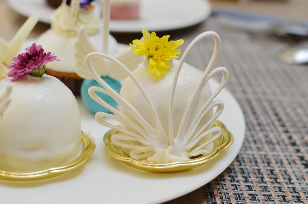 王朝大酒店吃到飽，螃蟹吃免驚、天使蛋糕太美了！ @我眼睛所看見的世界（Fly&#039;s Blog）