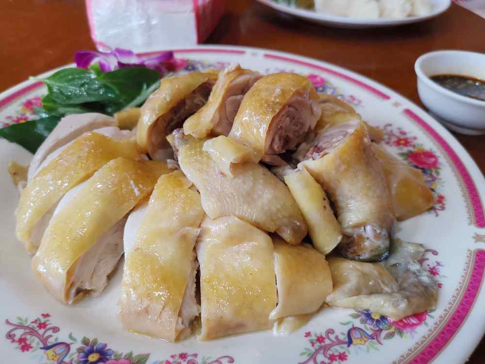 綠竹鄉土雞餐廳，雞肉美味、餐點口味不會太鹹或是油膩，適合家庭聚餐 @我眼睛所看見的世界（Fly&#039;s Blog）